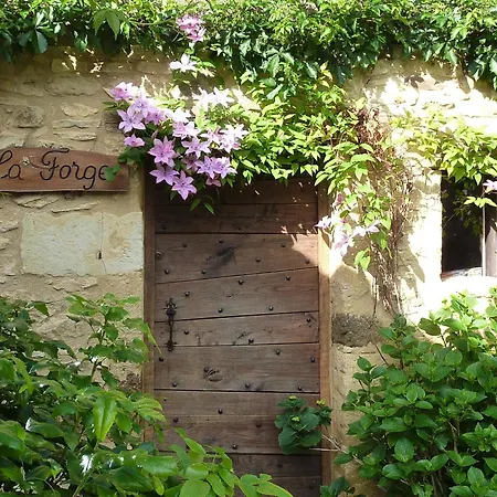 Domaine De Cournet Haut, A 17th Century Set On A Calm, Idyllic Domain With Pool, Tennis, Bikes And Holiday home Les Vauries