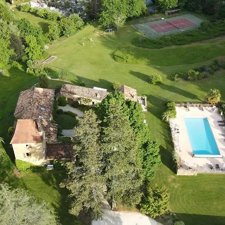 Domaine De Cournet Haut, A 17th Century Set On A Calm, Idyllic Domain With Pool, Tennis, Bikes And Holiday home *