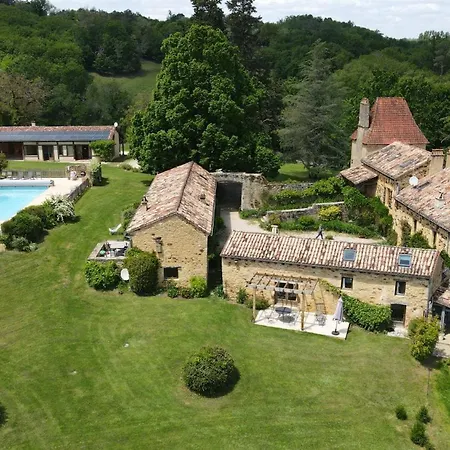 Domaine De Cournet Haut, A 17th Century Set On A Calm, Idyllic Domain With Pool, Tennis, Bikes And Holiday home Les Vauries