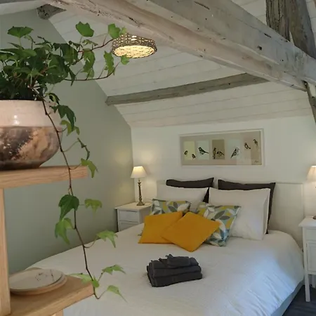 בית נופש Domaine De Cournet Haut, A 17th Century Set On A Calm, Idyllic Domain With Pool, Tennis, Bikes And