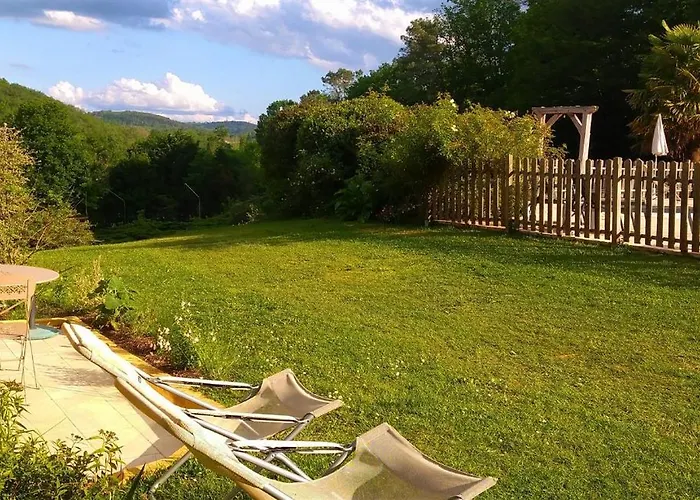 Σπίτι διακοπών Domaine De Cournet Haut, A 17th Century Set On A Calm, Idyllic Domain With Pool, Tennis, Bikes And *